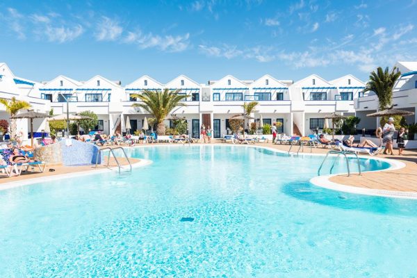 1CE18587D2048DE7A219CBEE9CF70FE3