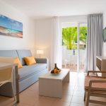 6567312F39A0E0B3C995C4A1B7C8D619