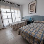 B16832DD8F4315D40B06A459B8BE0563