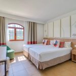 E07DDE00824C8AF1FC757B82FA59156C