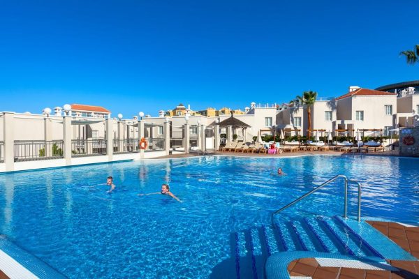 F8AD6B2429DAA7D37C71E5D4B0B3055B